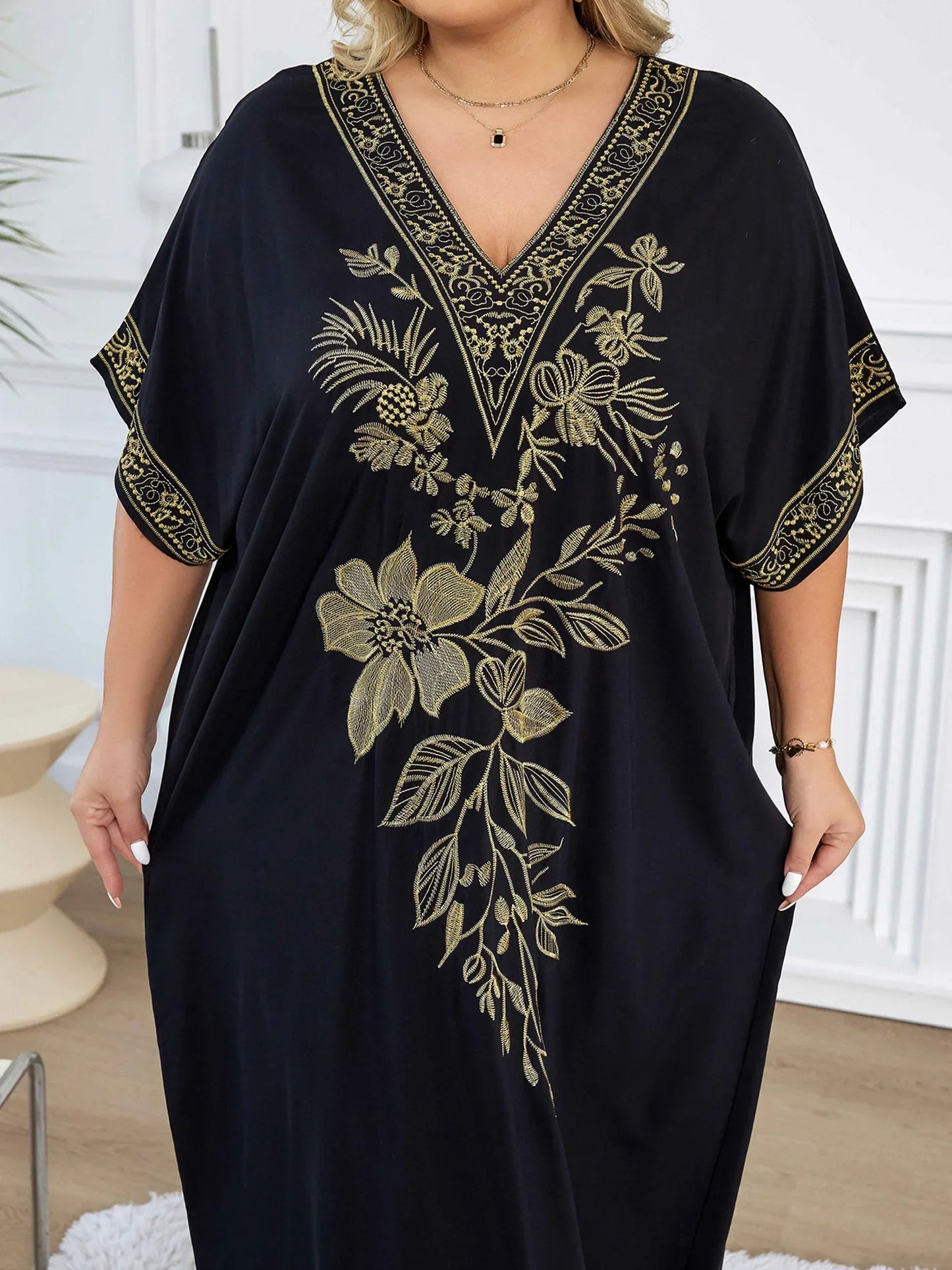 Chic Black Embroidery Floral Printed V Neck Kaftan